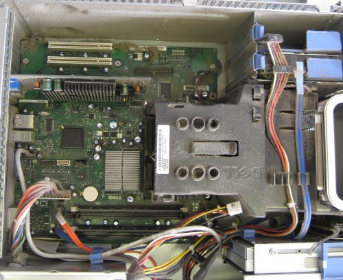 Desktop PC showing dust2