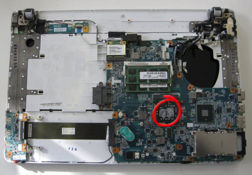 Sony Vaio VPCEB2M0E with heatsink removed showing hardened thermal paste on Intel i3 Processor